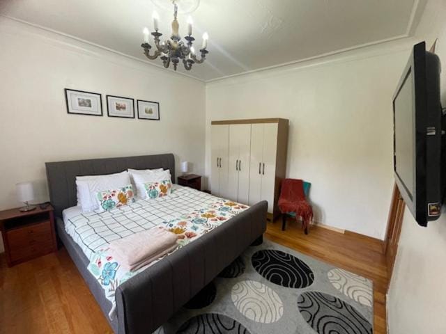 Bed, TV and multimedia, Bedroom