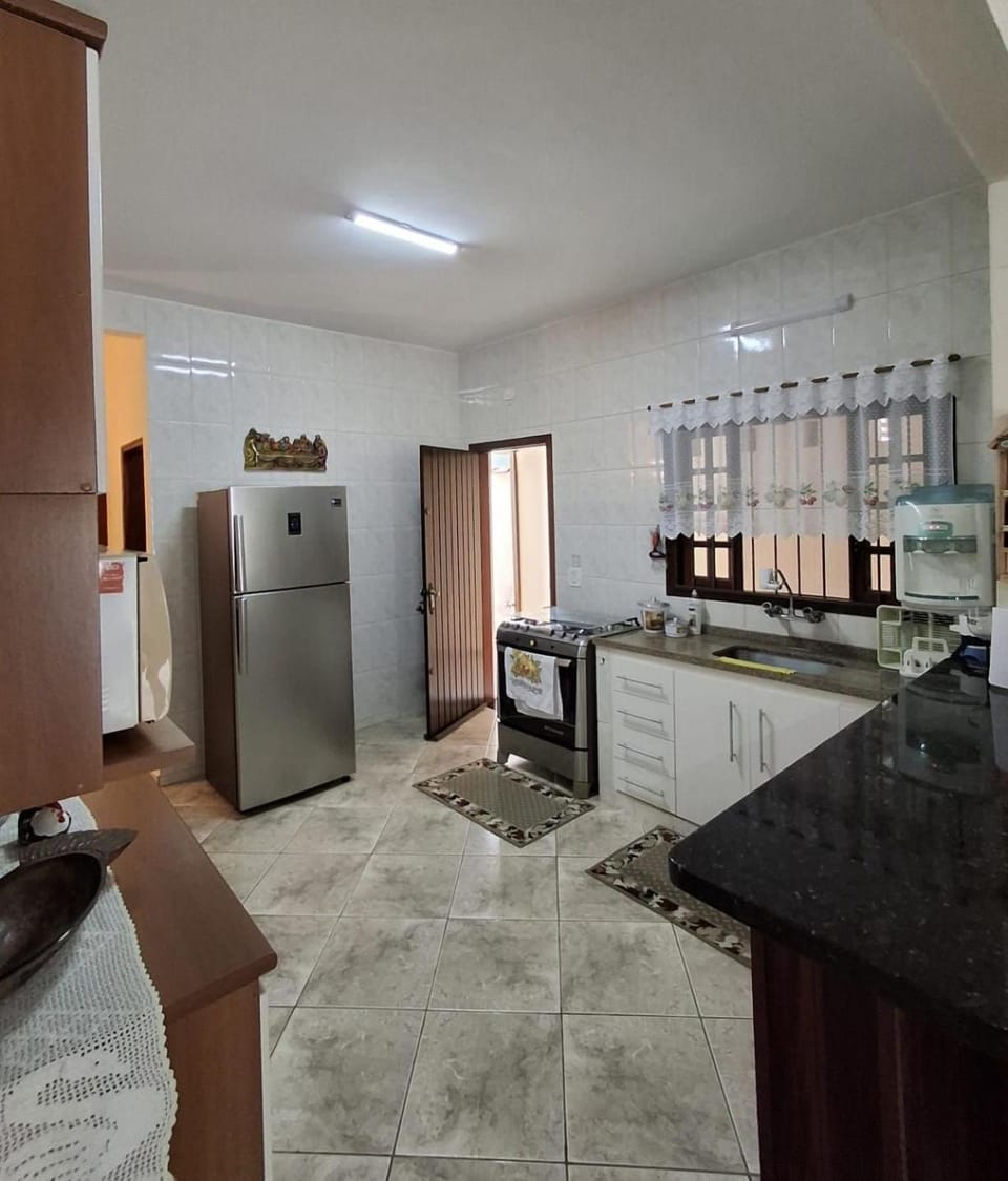 Kitchen or kitchenette, oven, stove