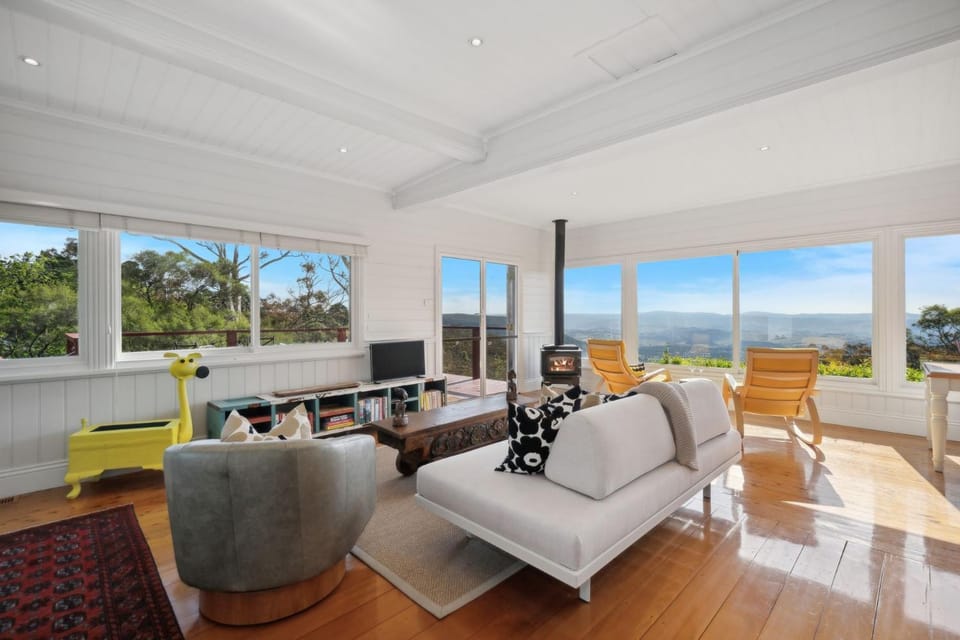 Cooee Cottage Spectacular Views Blackheath House in Blackheath
