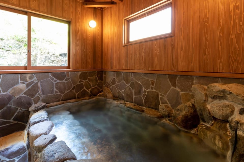 Hot Spring Bath, Bathroom, Public Bath, Internal: Not applicable to any particular room
