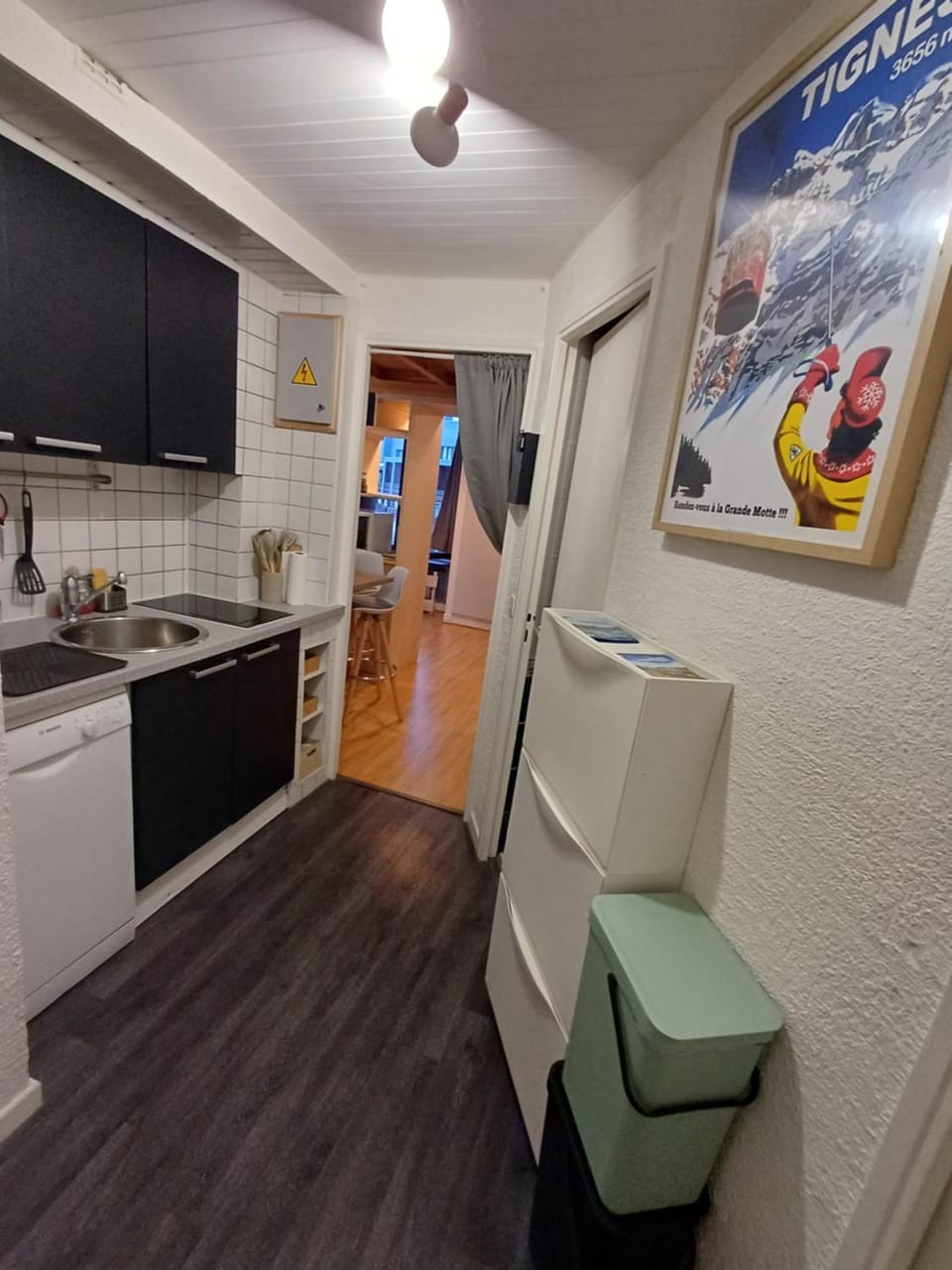 Kitchen or kitchenette