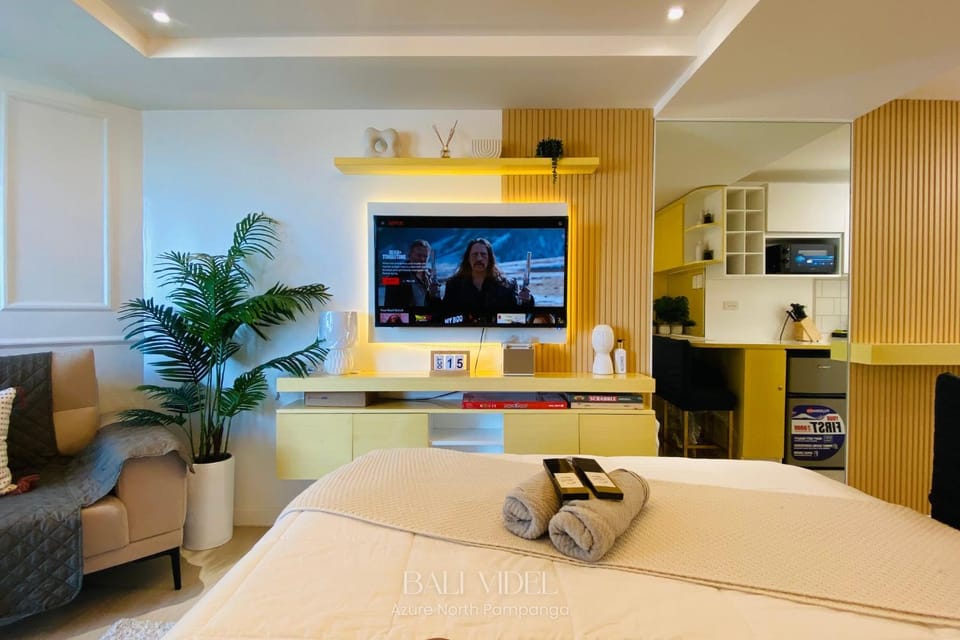 Bali Videl - Studio with Queen Bed & Beach View Apartment in Calabarzon