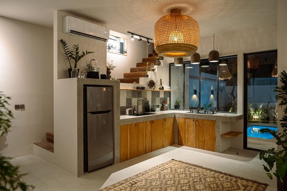Kitchen or kitchenette