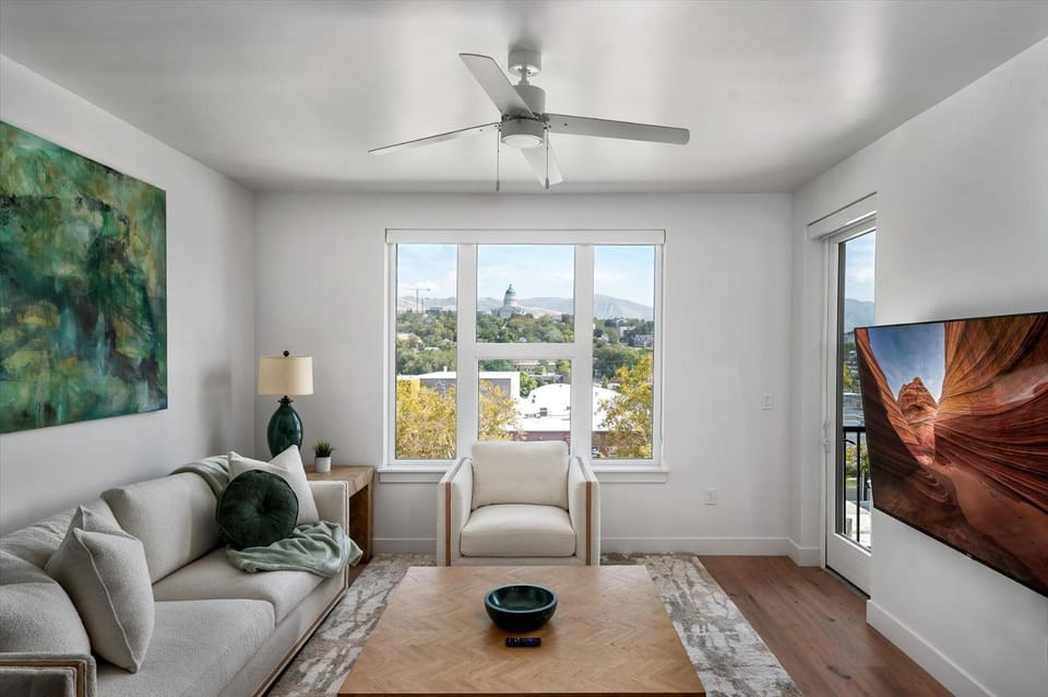 TV and multimedia, Living room, Seating area