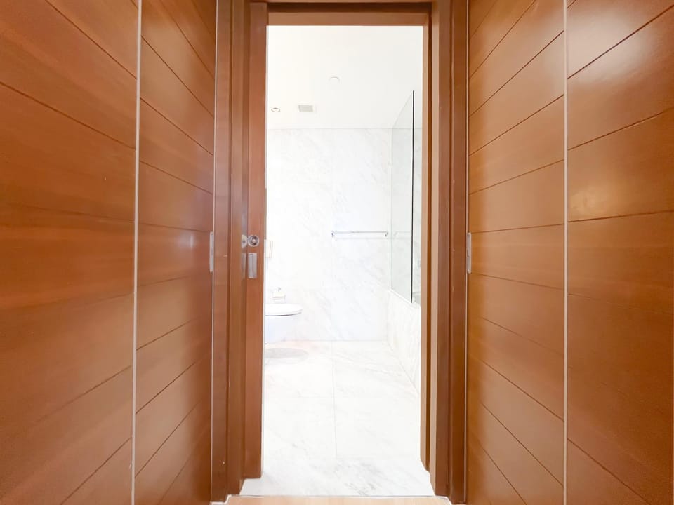 Kempinski residence Upgraded Studio l Burj Khalifa View Apartment in Dubai