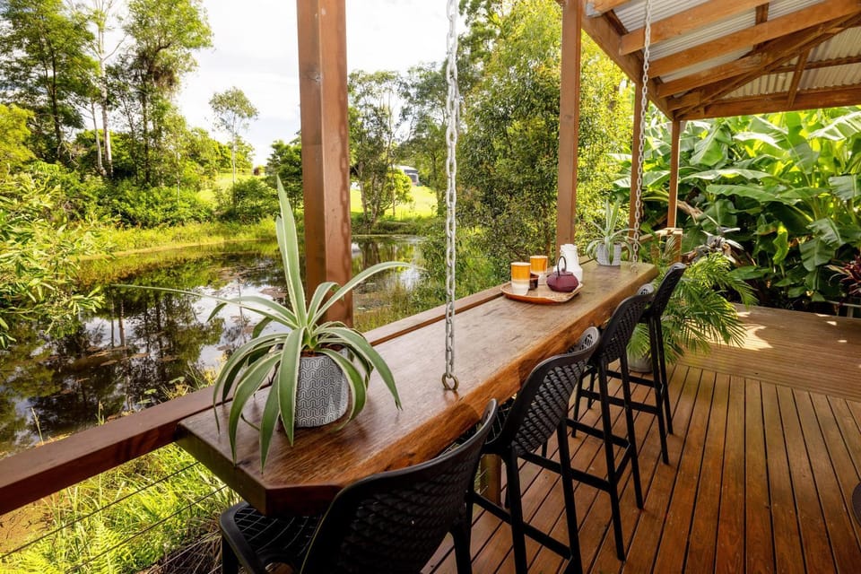 Patio, Spring, Natural landscape, View (from property/room), Balcony/Terrace, Dining area, Lake view
