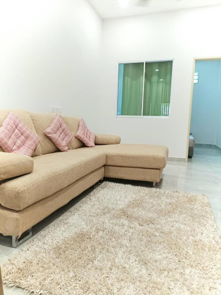 Penang Georgetown Jelutong Luxury House 1-12Pax House in George Town