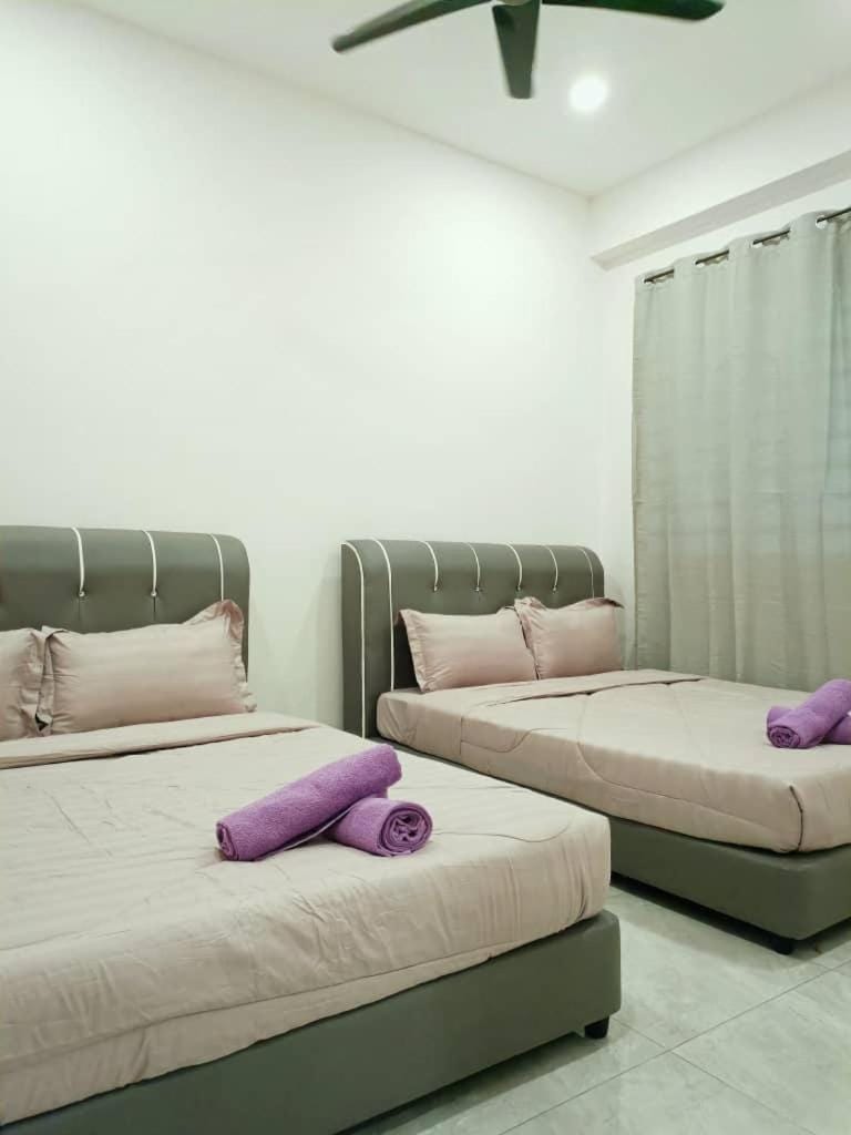 Penang Georgetown Jelutong Luxury House 1-12Pax House in George Town