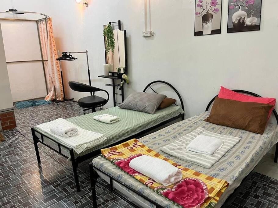 Near Aeon Taiping and Taiping Sentral Mall Apartment in Perak