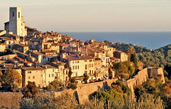 Chambre atypique dans café healthy Apartment in Saint Paul de Vence