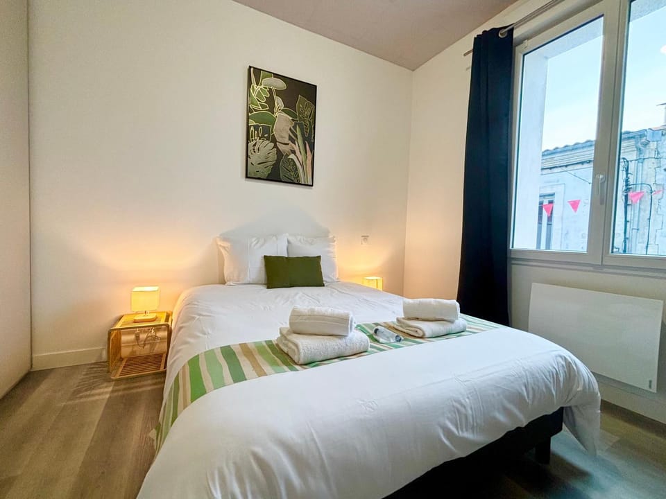 Bed, Bedroom