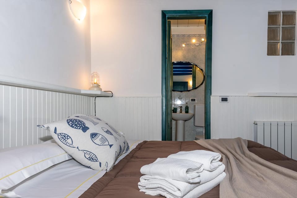 Luxury Seaview Apartments Manarola by Arbaspàa Apartment in Manarola