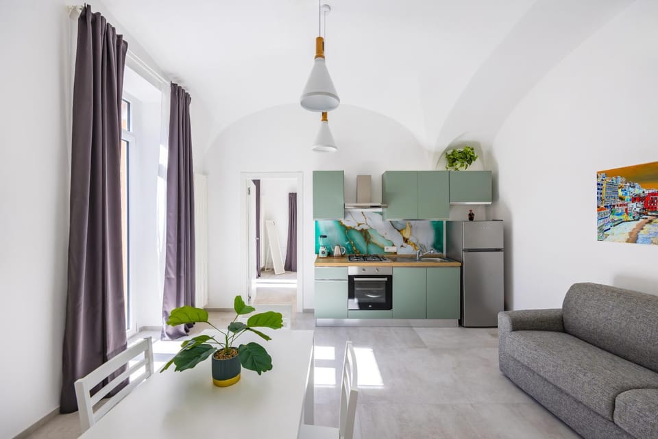 Kitchen or kitchenette, Living room, Seating area, oven, stove