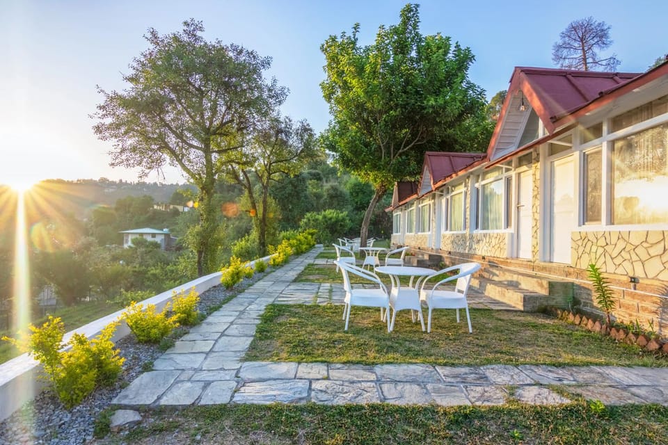 Property building, Natural landscape, Garden view
