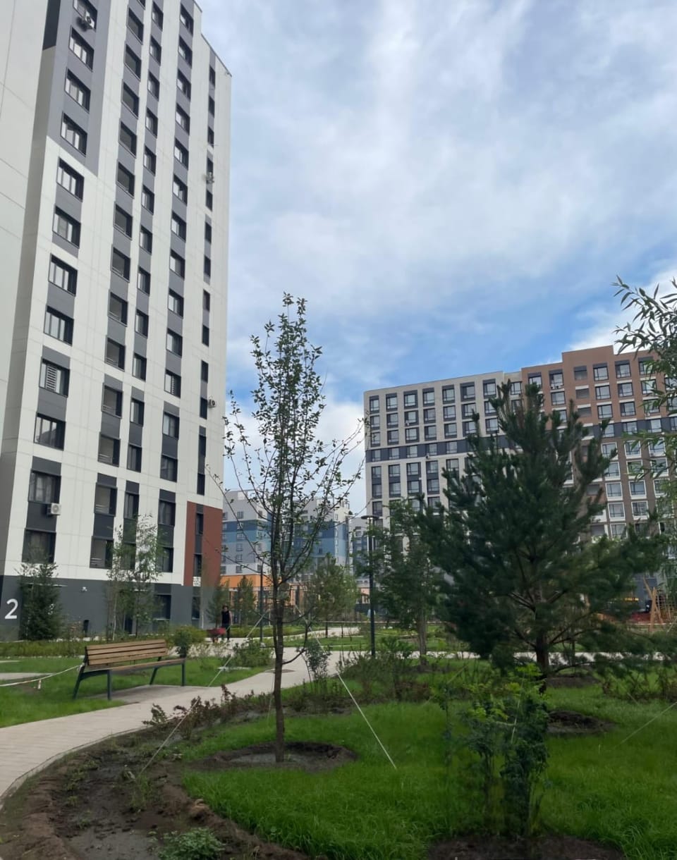 Property building, Facade/entrance, Spring, Natural landscape, Garden