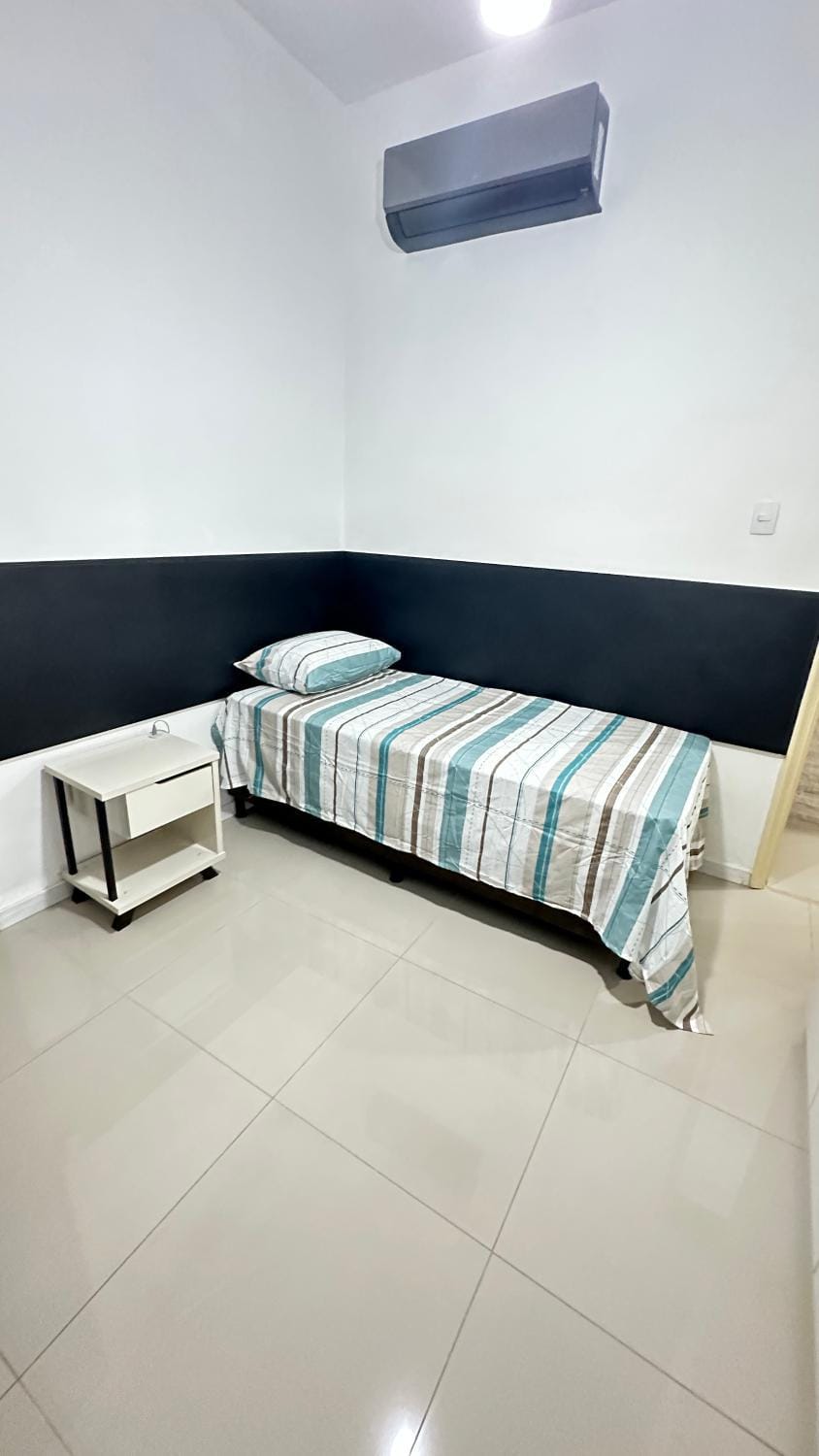 Bed, Bedroom, air conditioner