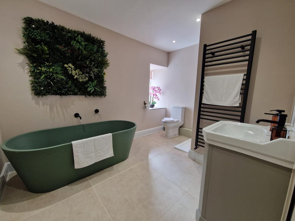 Bathroom, Bath
