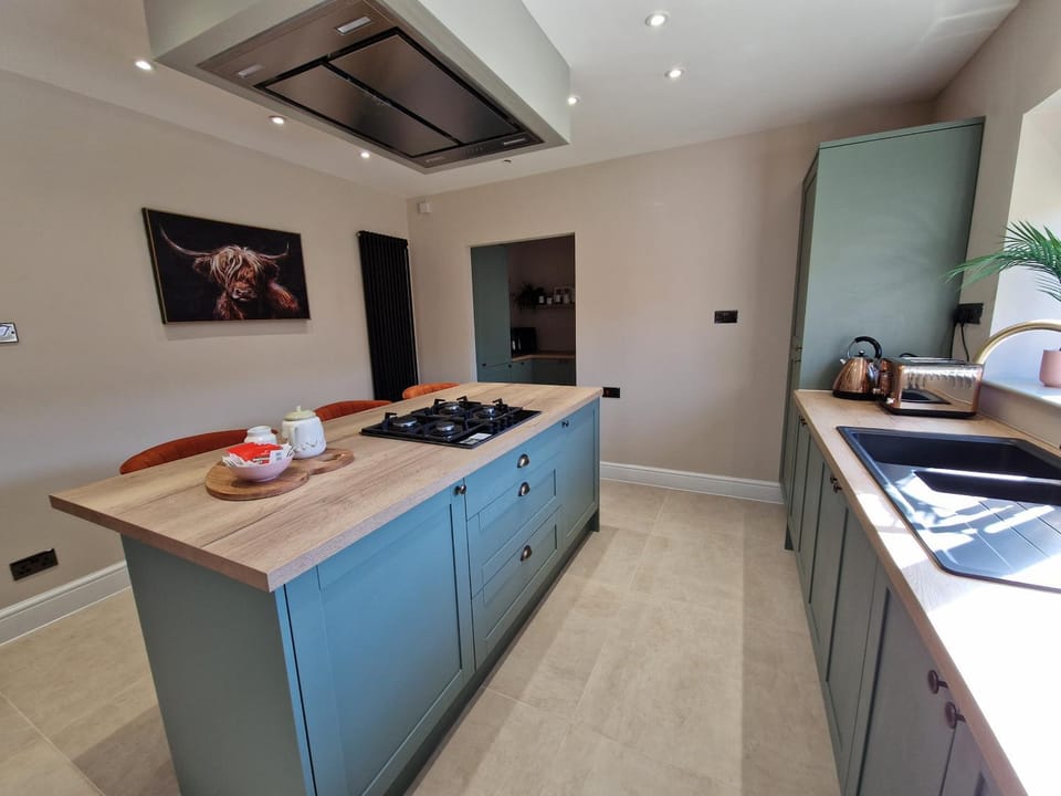 Kitchen or kitchenette, stove