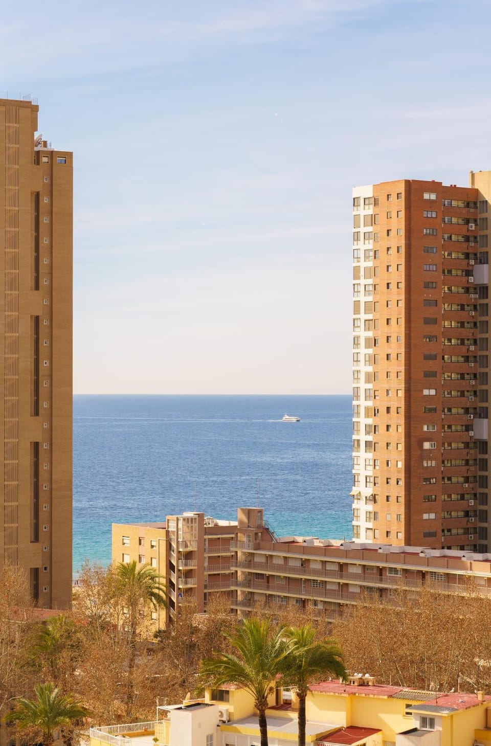 City view, Sea view