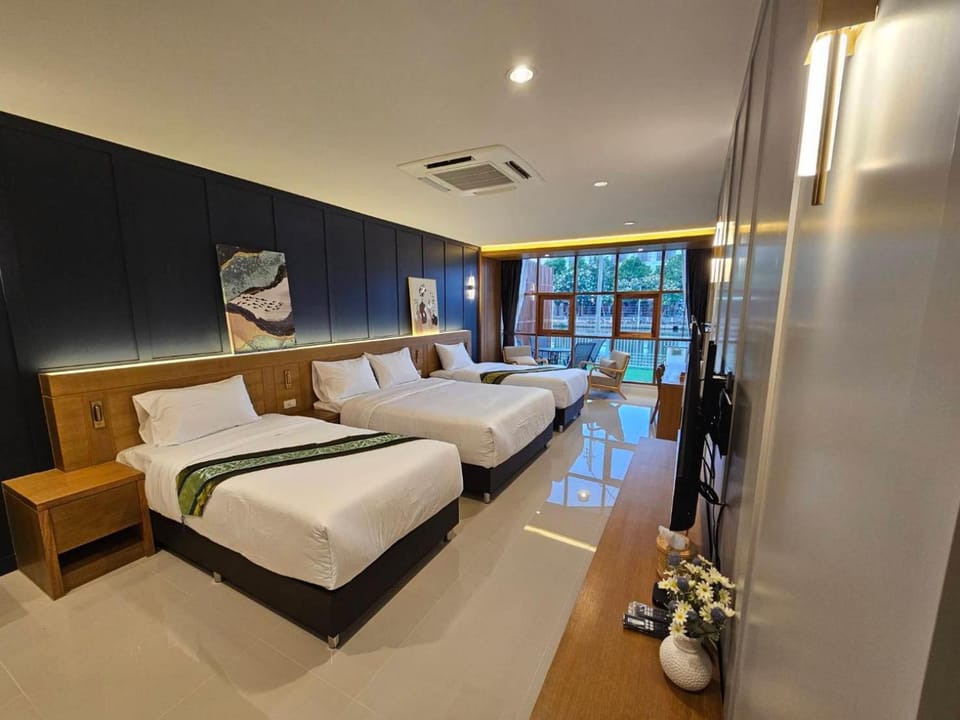 Bed, TV and multimedia, Photo of the whole room, Bedroom, air conditioner