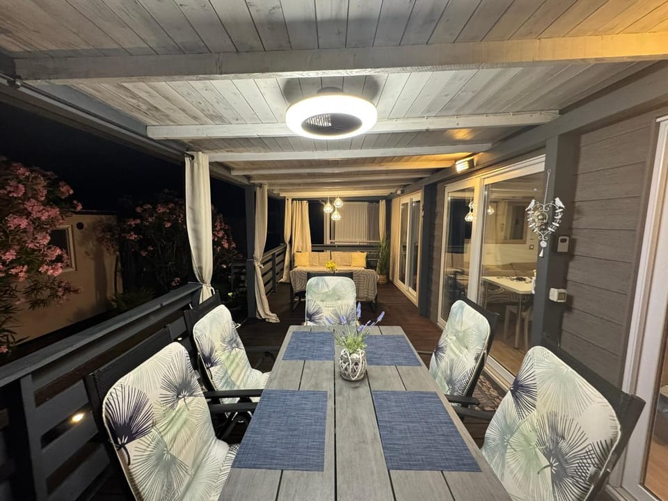 Balcony/Terrace, Seating area
