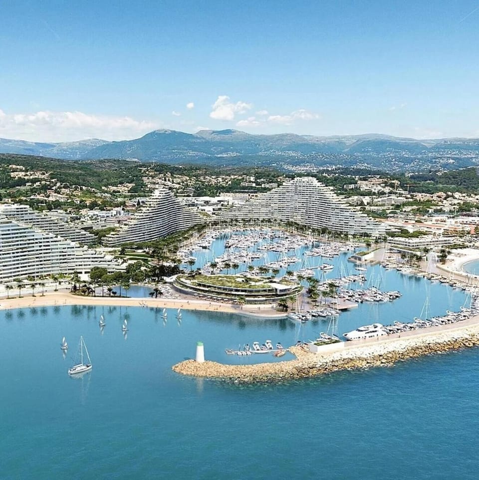 Résidence Senior Marina Bay Resort in Villeneuve-Loubet