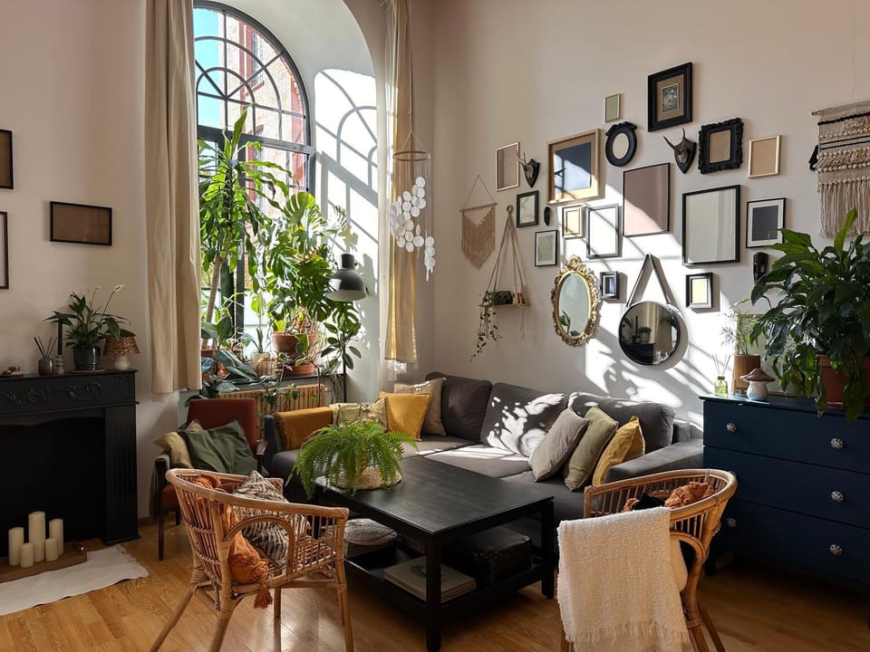 Living room, Seating area