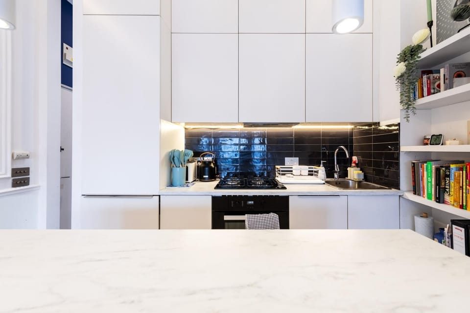 Beautiful flat with a garden house Apartment in London Borough of Camden