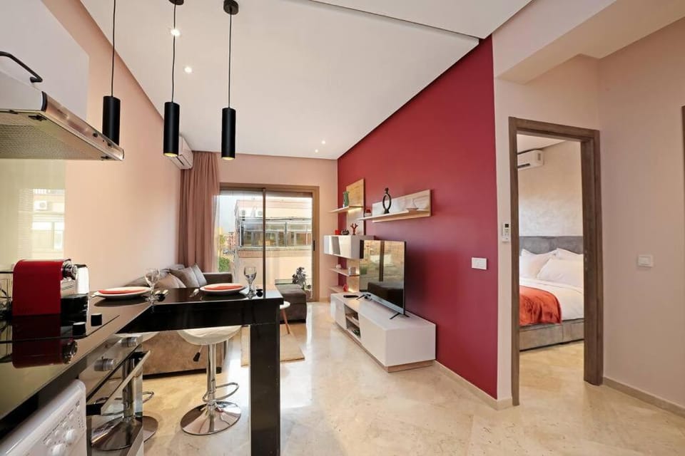 Bed, TV and multimedia, Kitchen or kitchenette, Living room, Photo of the whole room, Seating area, Dining area, Bedroom, hair dresser, minibar