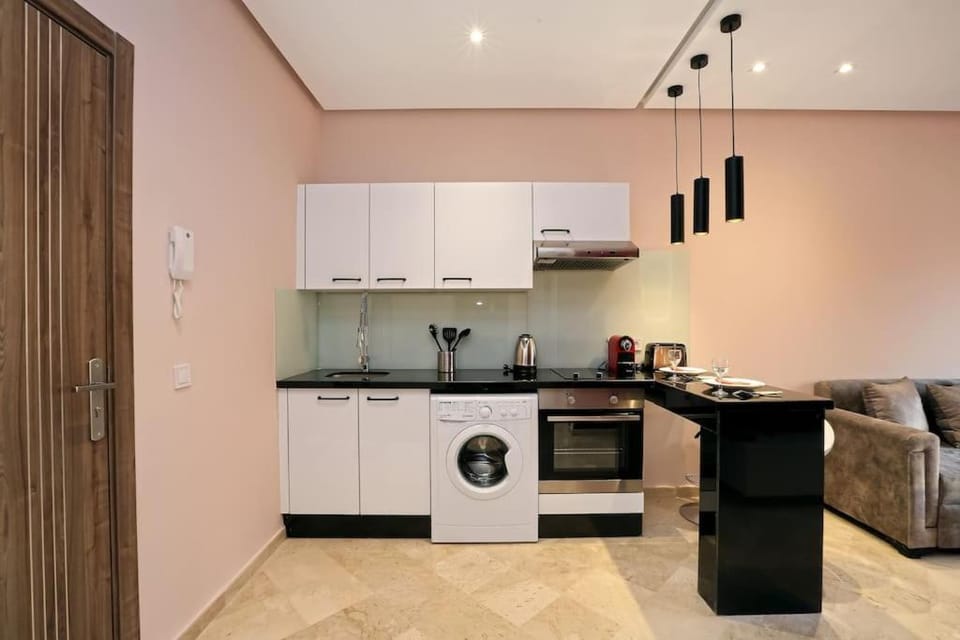 Kitchen or kitchenette, Living room, Seating area, dishwasher, minibar, oven, pet friendly, stove, toaster