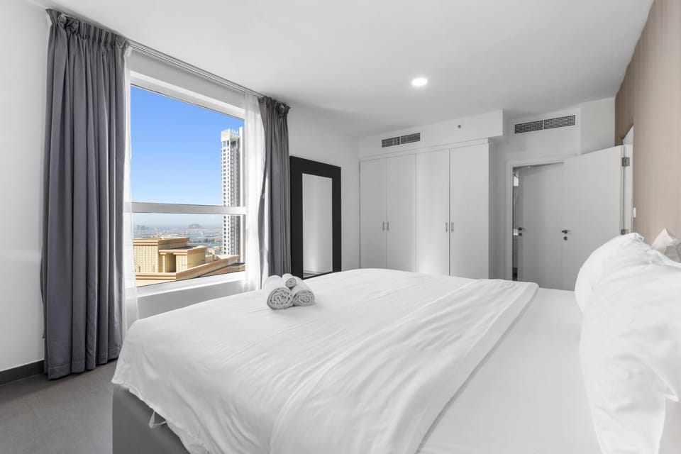 Bed, Natural landscape, Photo of the whole room, Bedroom, wardrobe