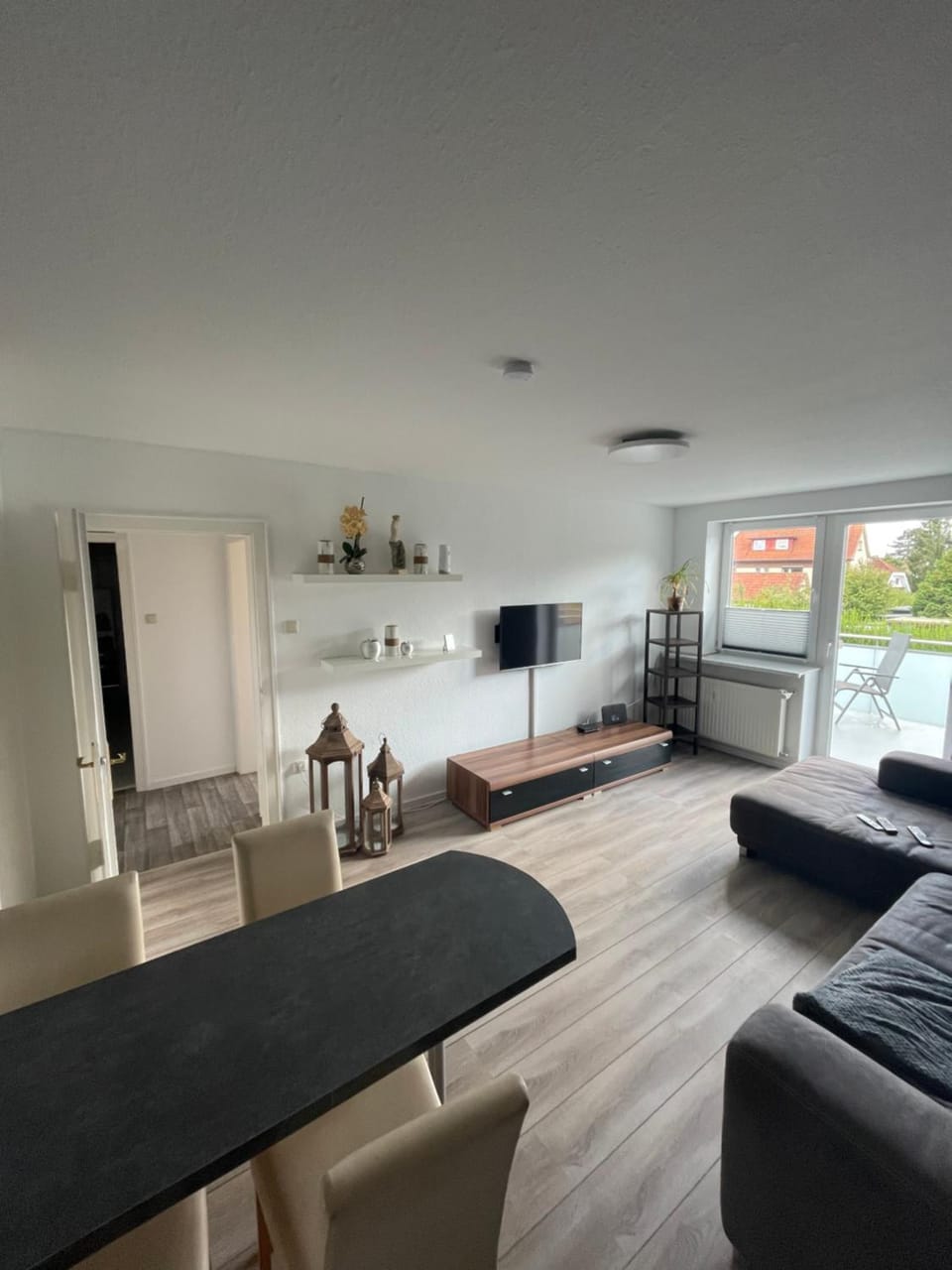 TV and multimedia, Living room, Seating area