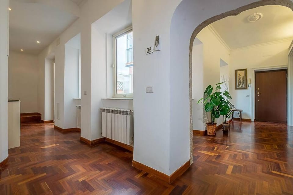 ht m&n bilo colosseo Apartment in Rome