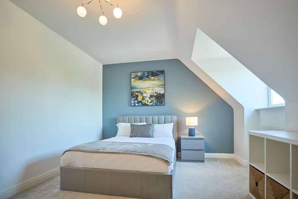Bed, Bedroom