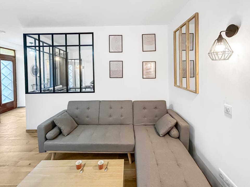 Maison lumineuse avec verrière & grand écran House in Île-de-France