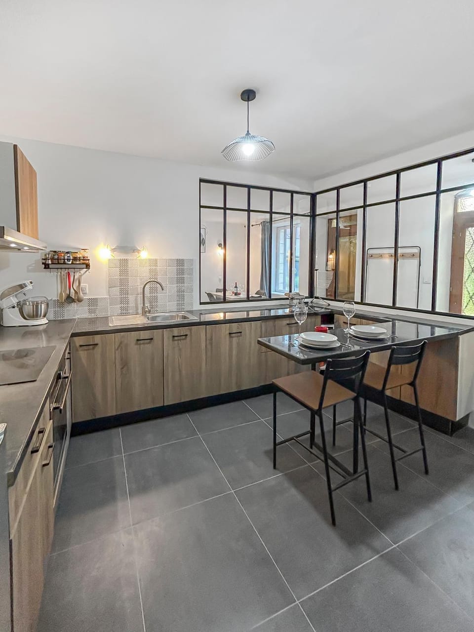 Maison lumineuse avec verrière & grand écran House in Île-de-France