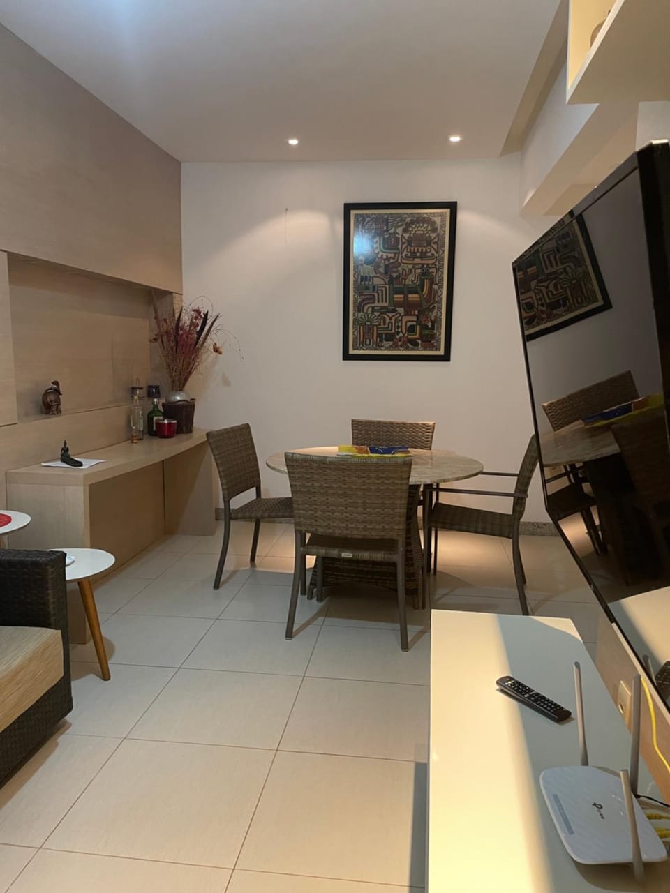 TV and multimedia, Dining area
