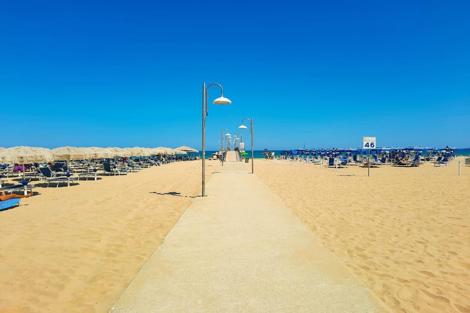 Nearby landmark, Natural landscape
