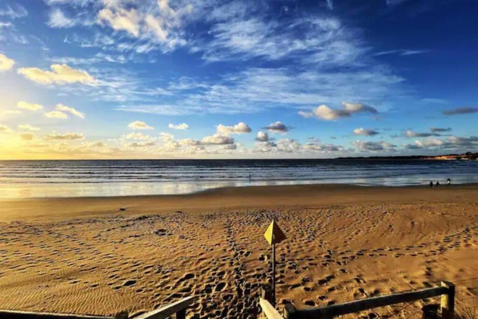 Debonair Townhouse - 150 metres to beach House in Anglesea
