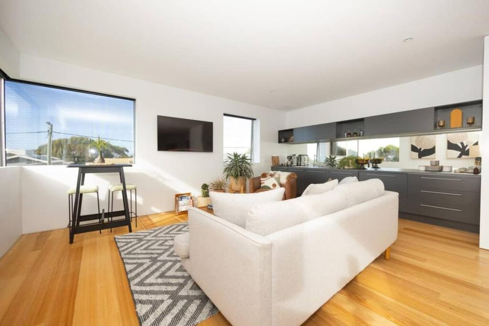Ocean Luxe on Anderson Apartment in Torquay