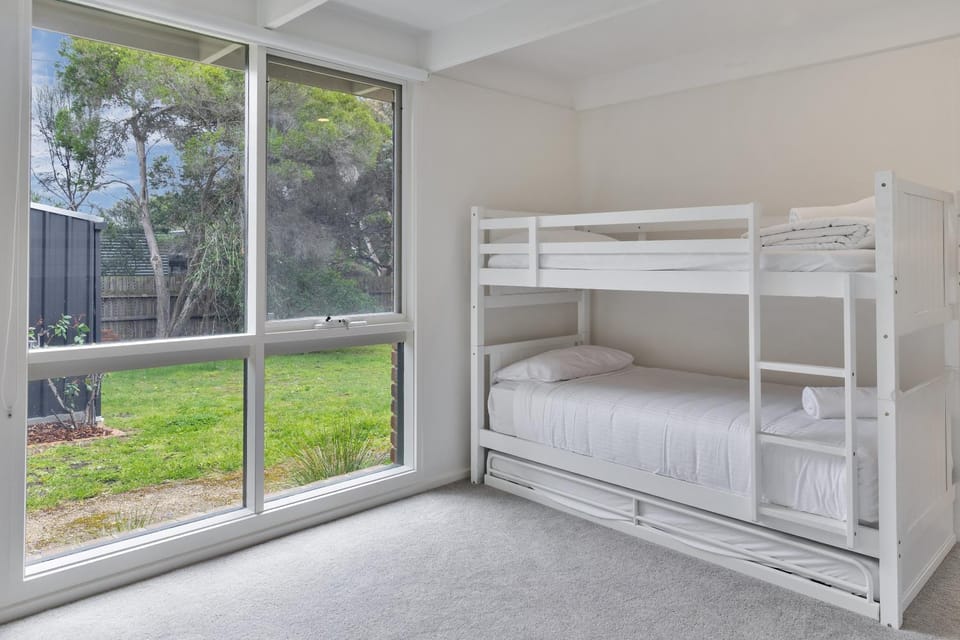 Eagle Rock - 400 meters to the beach House in Aireys Inlet