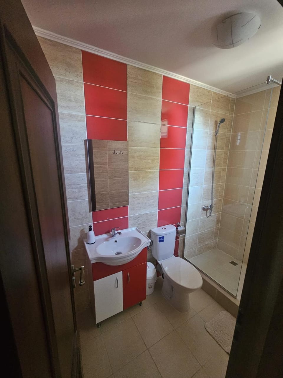 Shower, Toilet, Bathroom, towels
