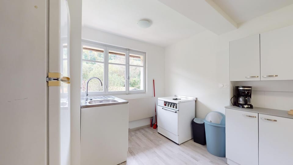 Kitchen or kitchenette, stove