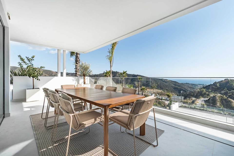 Palo Alto 1 Luxury Modern Views Terrace Apartment in Sierra de las Nieves