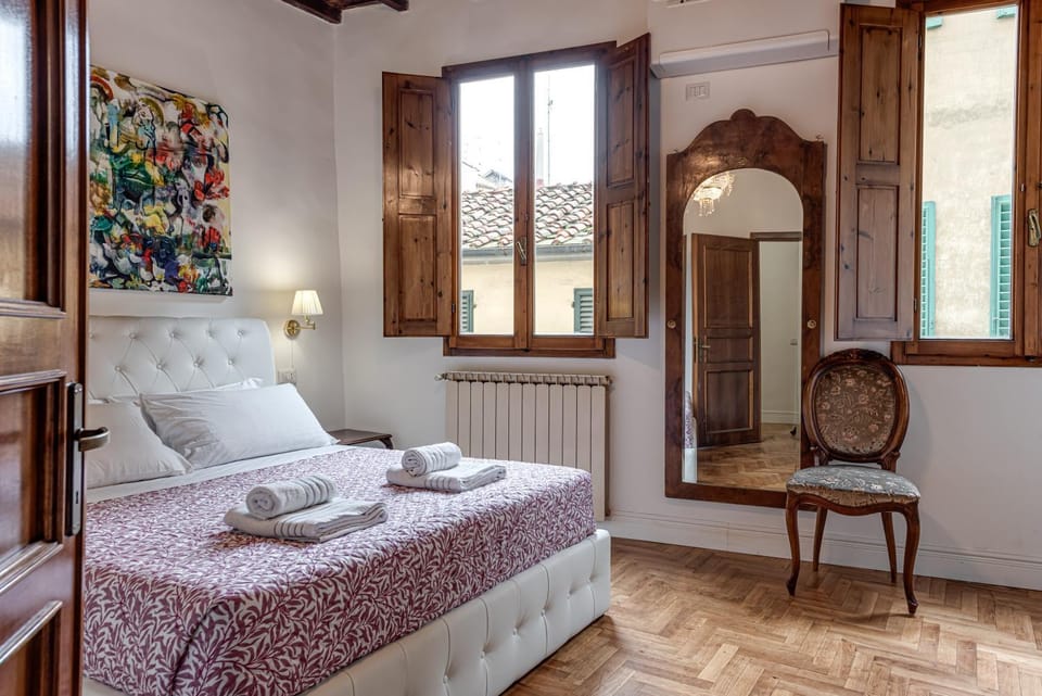 Living room, Bedroom