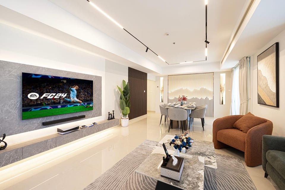 TV and multimedia, Living room, Seating area, Evening entertainment, Sea view