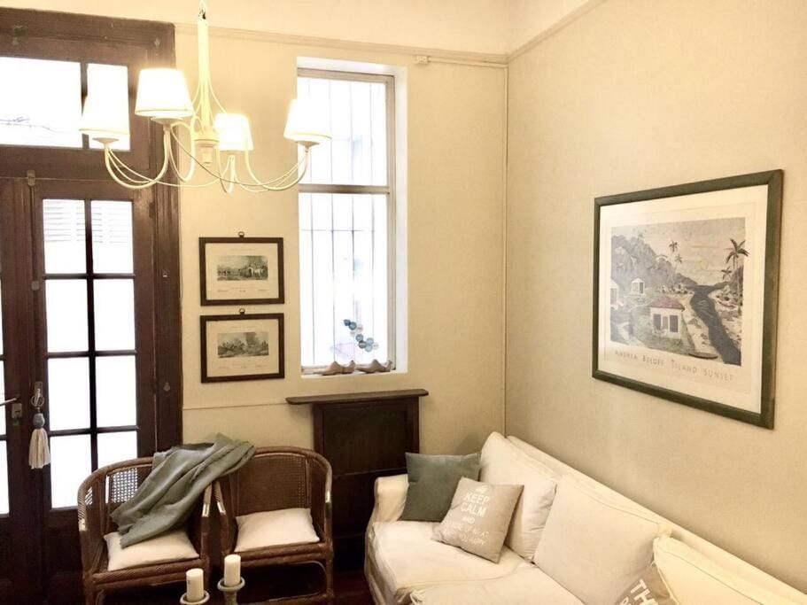 LARGE LOVELY FRENCH STYLE APARTMENT PALERMO o Apartment in Buenos Aires