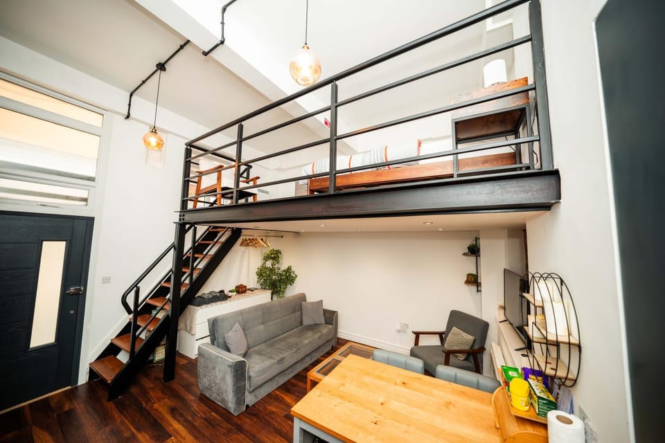 House with Garden Stoke Newington Apartment in London Borough of Hackney
