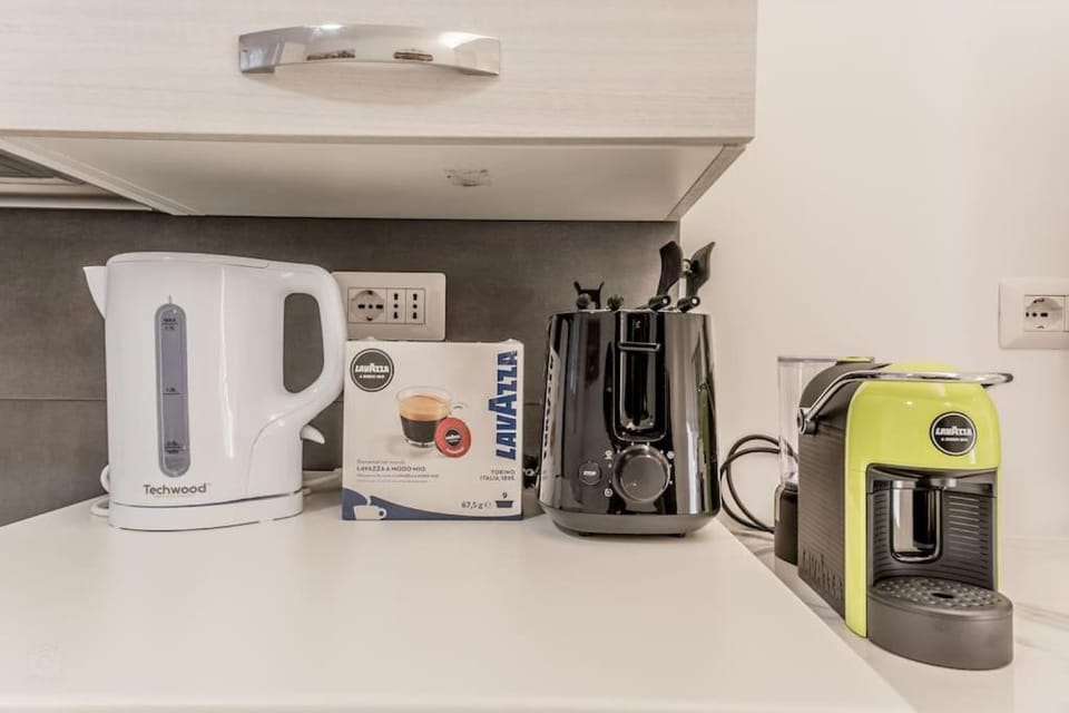 Coffee/tea facilities, Kitchen or kitchenette, toaster