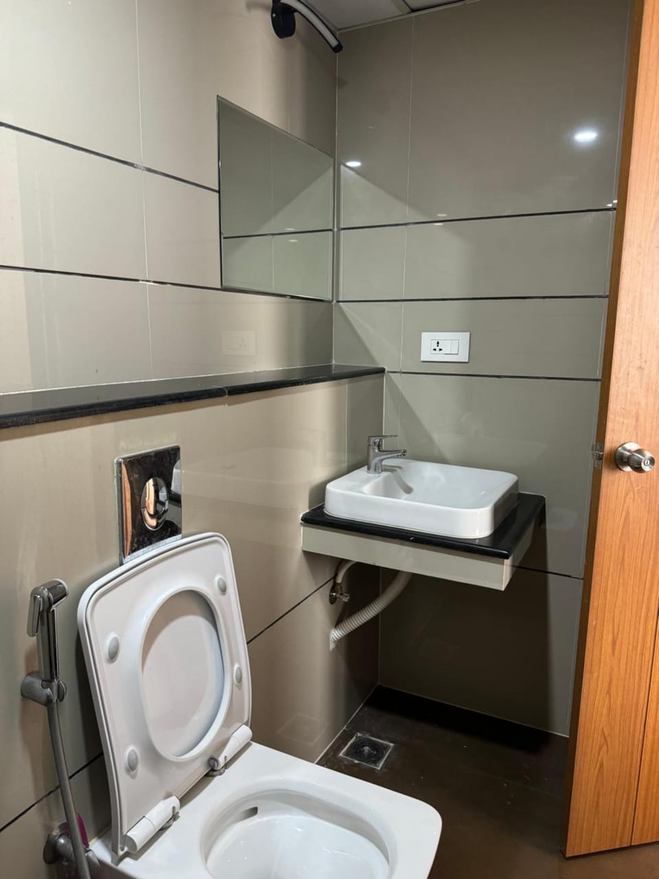 Aami dhivahi guest house Apartment in Thiruvananthapuram